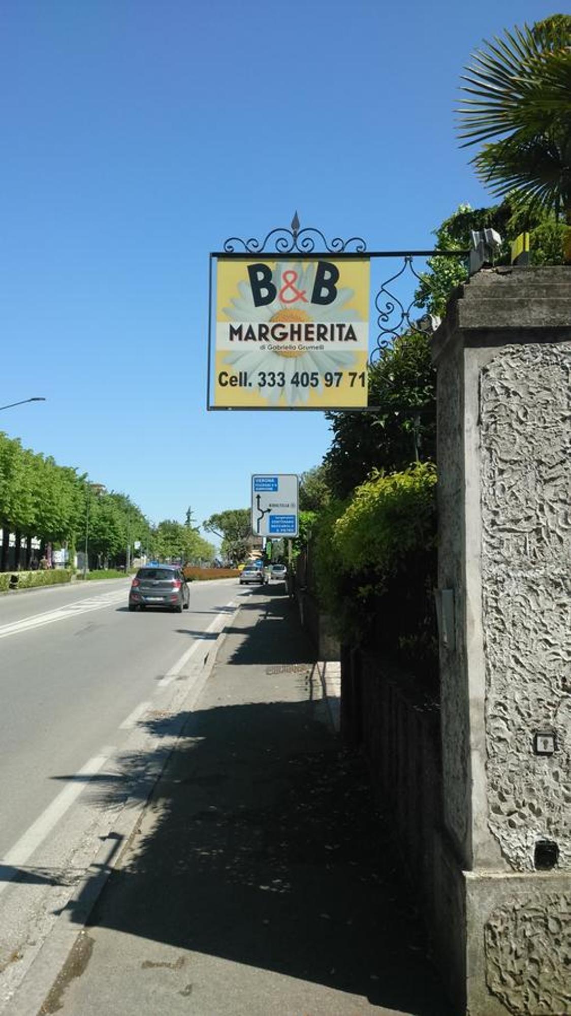 B&B Margherita Desenzano del Garda Eksteriør billede